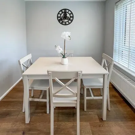 'benson View' - 2 Bedroom District * Kendal